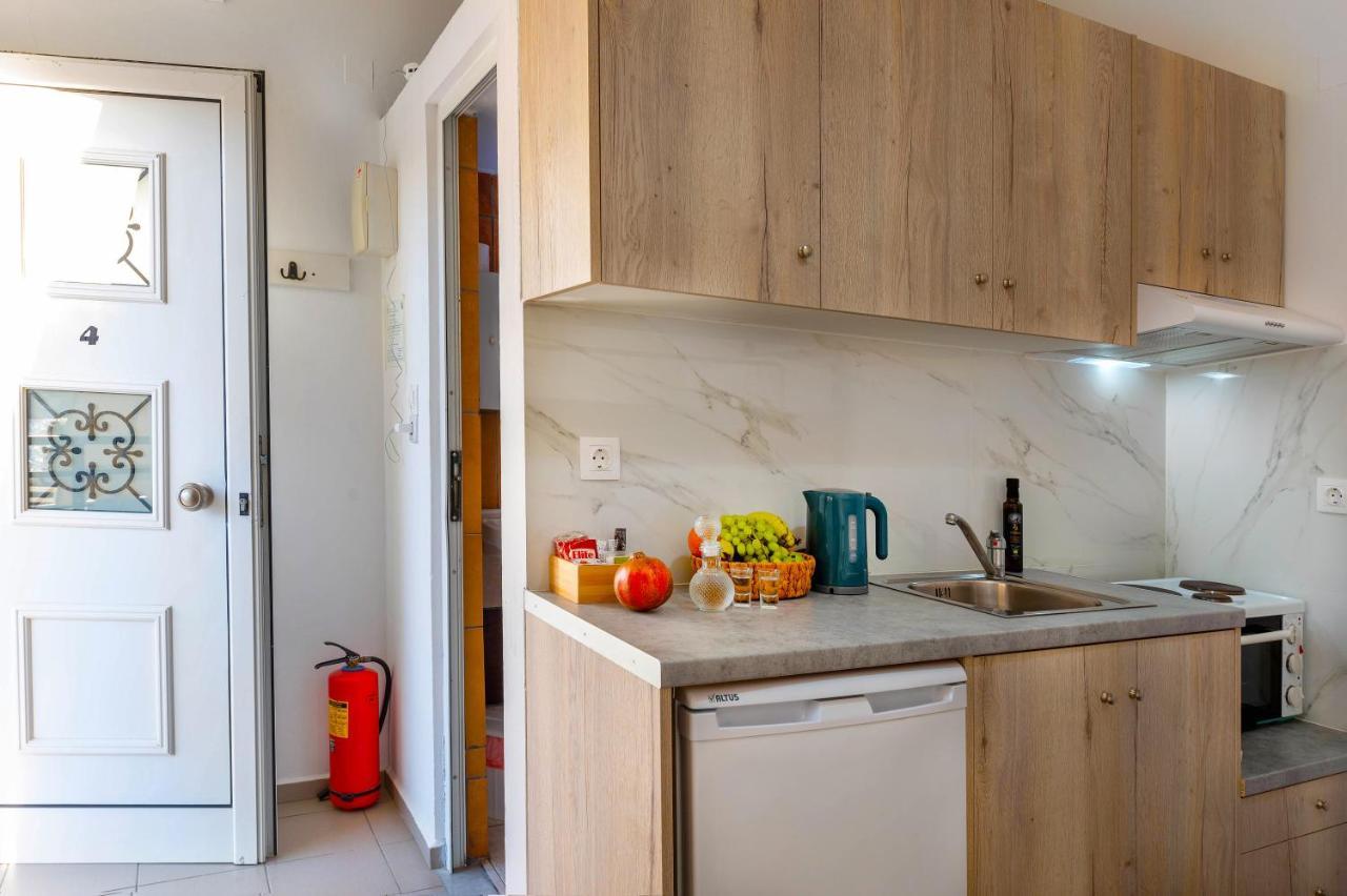 Soso'S Apartments -Vacations Next To The Beach Psari Forada Exteriör bild